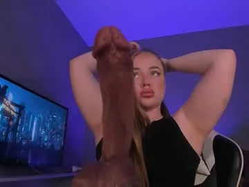 little_anitta – webcam model profile photo Image 14