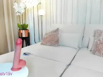 wet_dreamm22 – webcam model profile photo Image 6