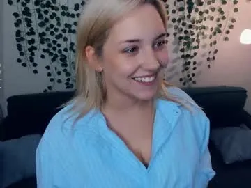 loving_ladies – webcam model profile photo Image 12