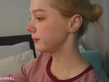 ginavalentinna – webcam model profile photo Image 12