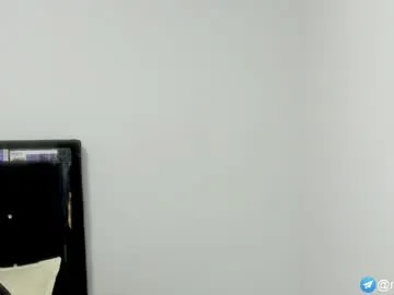 hemiplekta – webcam model profile photo Image 18