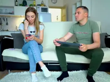 loving_ladies – webcam model profile photo Image 3