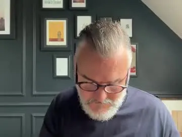 blue_bow – webcam model profile photo Image 14