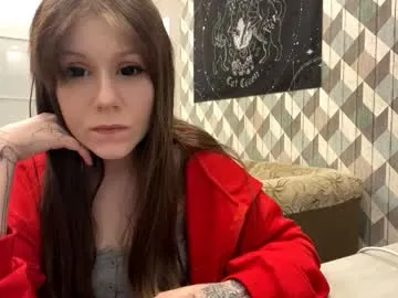 karlenegries – webcam model profile photo Image 3