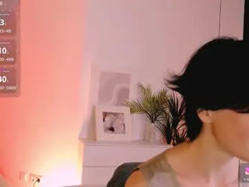 blue_bow – webcam model profile photo Image 15