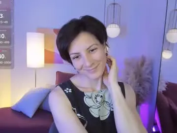 blue_bow – webcam model profile photo Image 4