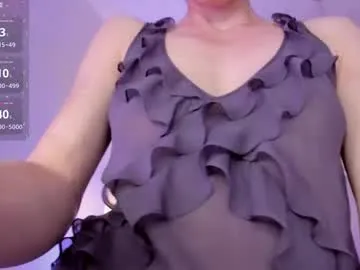 blue_bow – webcam model profile photo Image 7