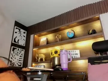 im_manu – webcam model profile photo Image 14