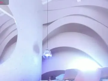 im_manu – webcam model profile photo Image 4