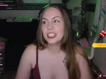 sweetyoops – webcam model profile photo Image 12