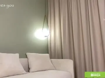 pinkypuppa – webcam model profile photo Image 16