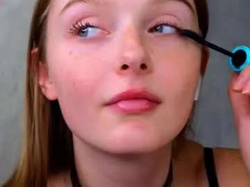 petites_perles – webcam model profile photo Image 17