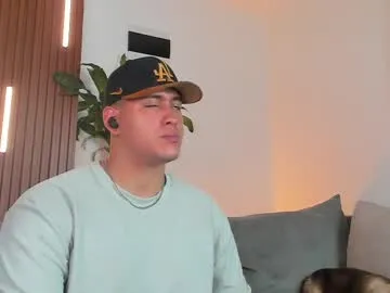 sexy_hot_friends_ – webcam model profile photo Image 9