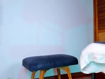 EvelynMills – webcam model profile photo Image 14