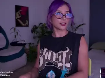 tina_mayway – webcam model profile photo Image 12