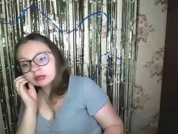 blue_bow – webcam model profile photo Image 6