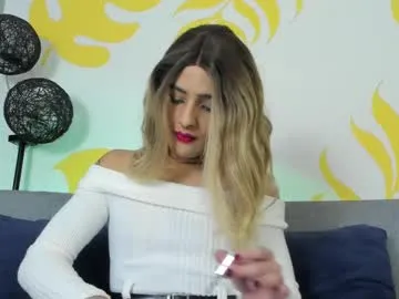 katarasimon – webcam model profile photo Image 13