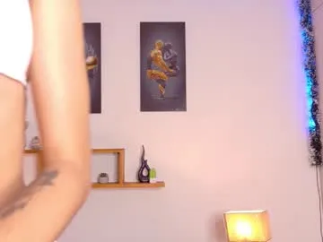 lilypanda – webcam model profile photo Image 6