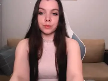 katinatonge – webcam model profile photo Image 7