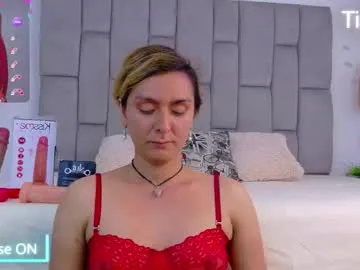 miya_shake – webcam model profile photo Image 11