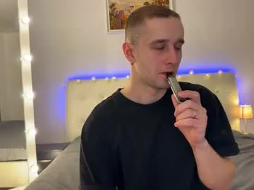 emilyrosss_ – webcam model profile photo Image 2