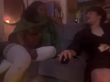 loving_ladies – webcam model profile photo Image 2