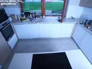 tai_fun – webcam model profile photo Image 15