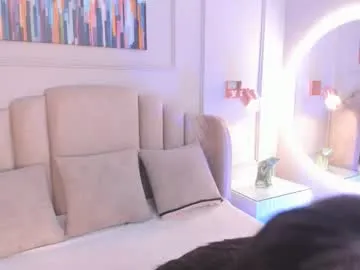 charis_hill – webcam model profile photo Image 13