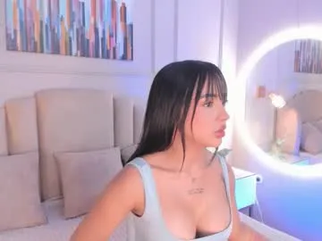 charis_hill – webcam model profile photo Image 5