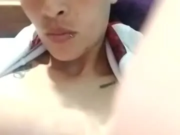 double_magic_ – webcam model profile photo Image 4