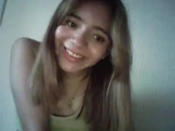 wet_dreamm22 – webcam model profile photo Image 9