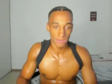 chan_pak – webcam model profile photo Image 4