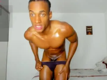 chan_pak – webcam model profile photo Image 5