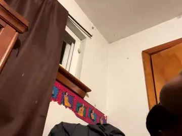 ai_bamby – webcam model profile photo Image 12