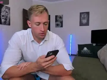 double_j_party – webcam model profile photo Image 13