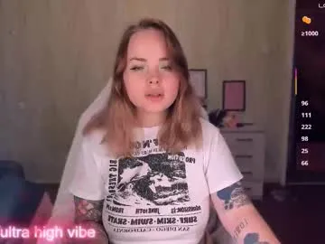 blue_bow – webcam model profile photo Image 18