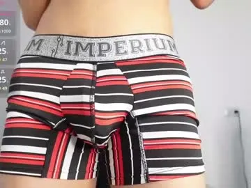 yellowpony121212 – webcam model profile photo Image 4