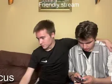 vanandjuani – webcam model profile photo Image 2