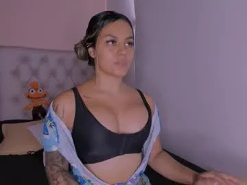 pinkadele – webcam model profile photo Image 11