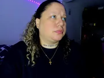 anabel054 – webcam model profile photo Image 3