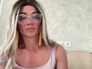 xxxkeera – webcam model profile photo Image 9