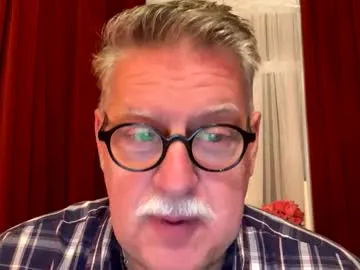 petites_perles – webcam model profile photo Image 15