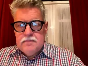 petites_perles – webcam model profile photo Image 16