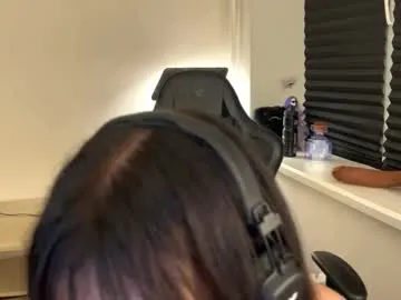 ErikaBonnie – webcam model profile photo Image 18