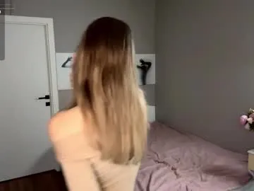 superbdolls – webcam model profile photo Image 12