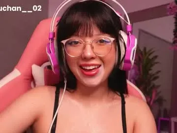 shiny_lily – webcam model profile photo Image 9