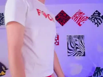 kimmie_ – webcam model profile photo Image 13