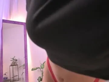 a_lejandro_08 – webcam model profile photo Image 5