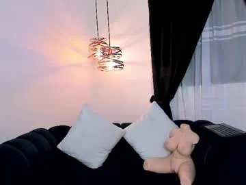 ErikaBonnie – webcam model profile photo Image 9