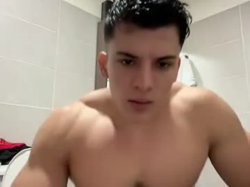 truuuly_yours – webcam model profile photo Image 10